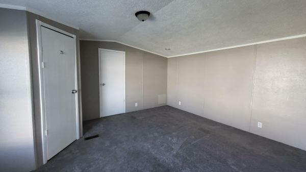 1993 Elliott Mobile Homes Solitaire Mobile Home