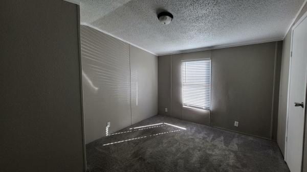 1993 Elliott Mobile Homes Solitaire Mobile Home