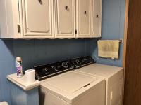 1976 Holly Park MI0027008203 Mobile Home