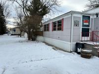 1976 Holly Park MI0027008203 Mobile Home