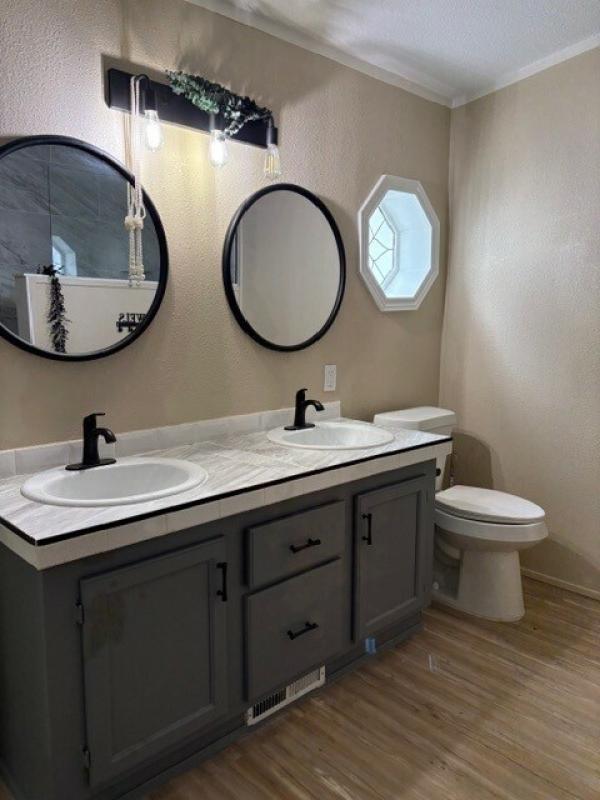 1999 Skyline Unknown Mobile Home