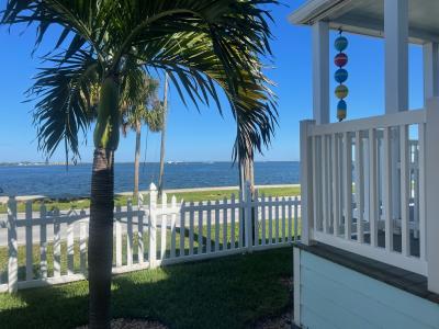 Photo 3 of 17 of home located at 9 NE Nautical Dr Jensen Beach, FL 34957