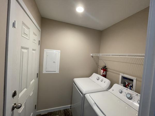 2022 Clayton 81RSH16663B(2BR) Mobile Home