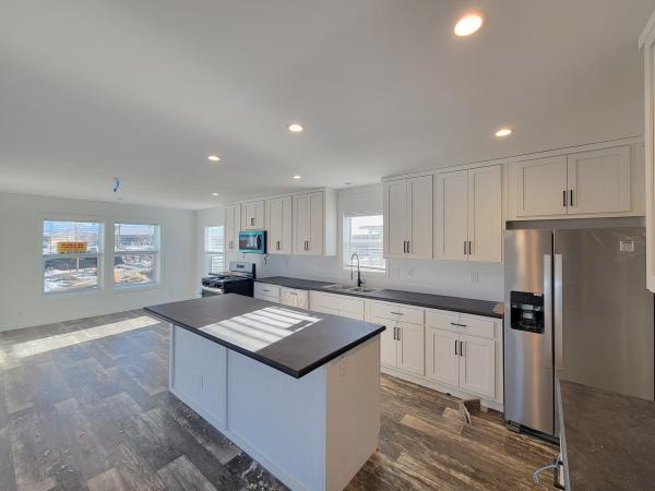 2025 Champion PLT-DWSUN05-SCM582 Mobile Home