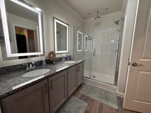 2022 Champion 1394921 Mobile Home