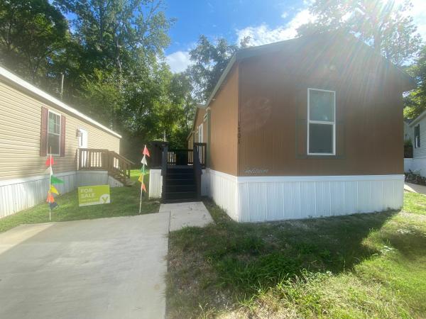 Photo 1 of 2 of home located at 1701 Oak Bend Huntsville, TX 77340