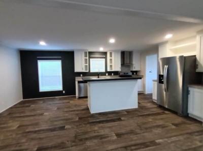 Photo 4 of 12 of home located at 325 Robin Lane McDonough, GA 30253