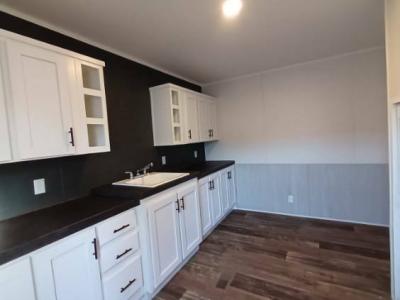 Photo 4 of 9 of home located at 327 Robin Lane McDonough, GA 30253