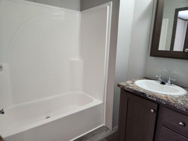 2021 Champion Redman Advantage II  Home