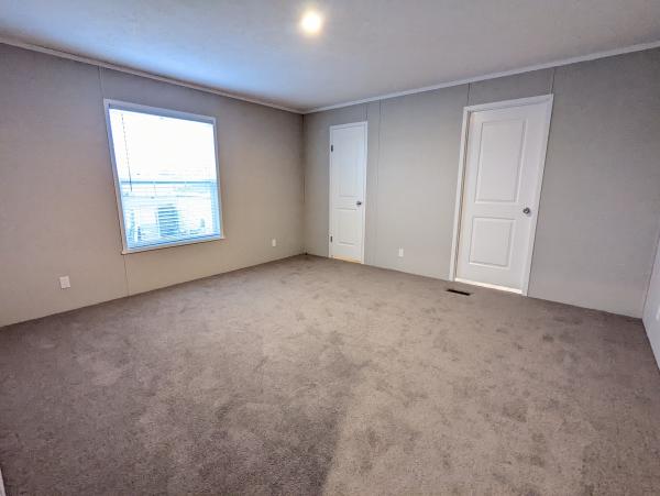 2022 Champion Redman Advantage II  Home