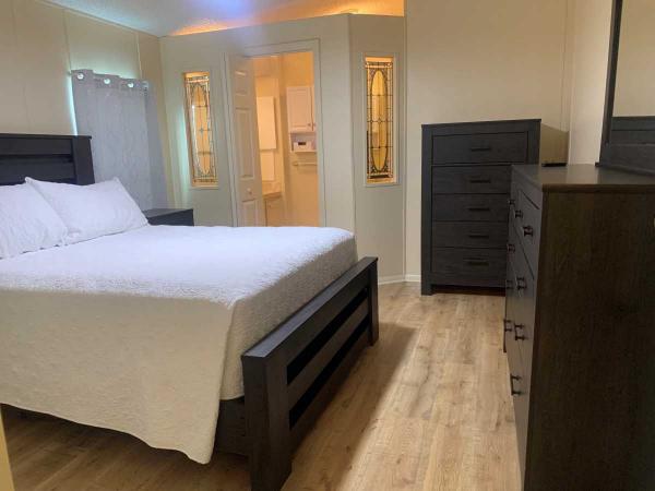 1987 Barrington Mobile Home