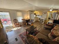 1999 Oakwood Manufactured Home