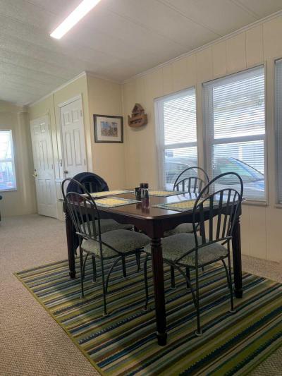 Photo 2 of 8 of home located at 300 Chives Sebring, FL 33872