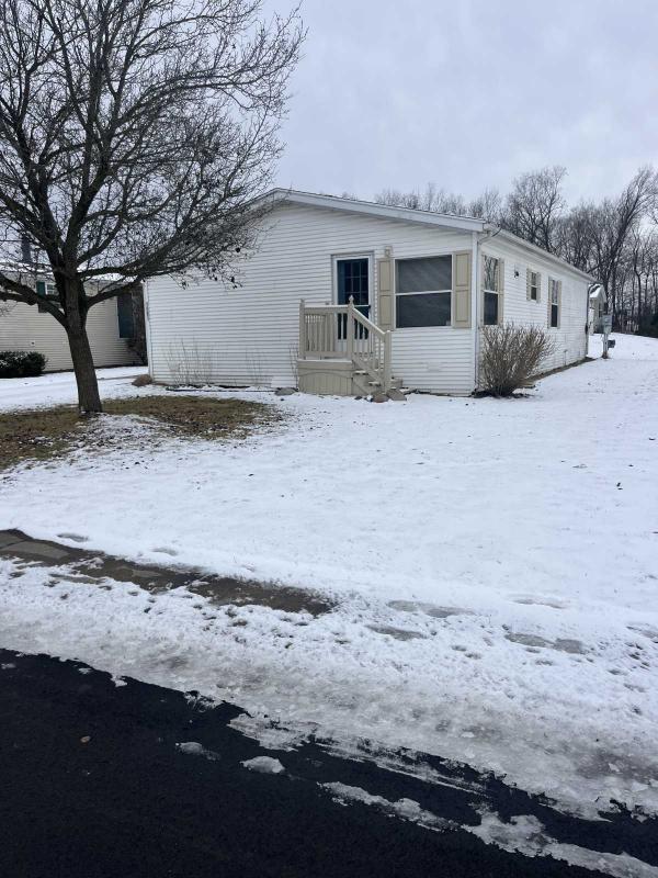 1999  Mobile Home For Sale