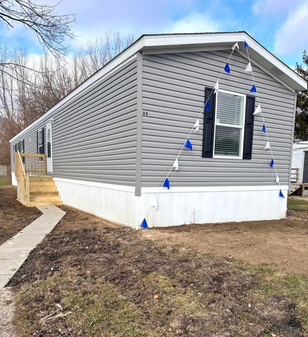 Photo 1 of 2 of home located at 5646 Springfield-Urbana Pike, Lot 88 Urbana, OH 43078