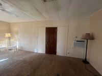 1981 NEW MOON Mobile Home