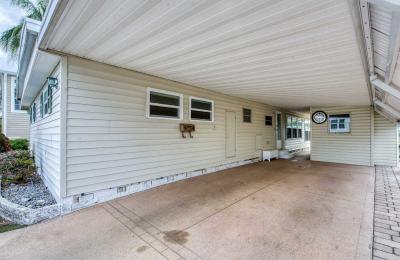 Photo 4 of 41 of home located at 18675 U.s. Hwy 19 N. Lot 217 Clearwater, FL 33764