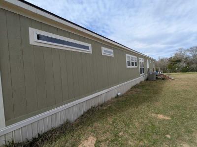 Photo 4 of 20 of home located at 414 An County Road 2908 Palestine, TX 75803