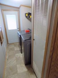 1995 Crown Regis Manufactured Home