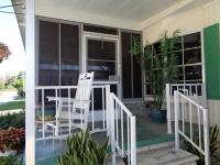 1980 TWIN Manufactured Home