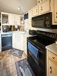 1992 Schult Homes Corp MH Manufactured Home