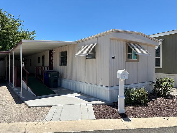 Photo 1 of 2 of home located at 3833 N Fairview Avenue, Lot 65 Tucson, AZ 85705