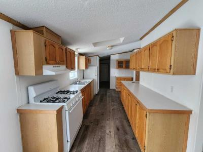 Photo 4 of 8 of home located at 8319 Canyon Trail Fenton, MI 48430