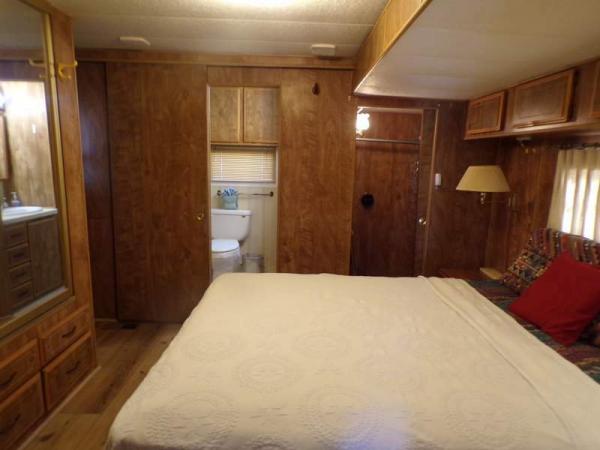1982 Elite Manufactured Home
