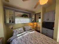 1990 Skyline Manufactured Home