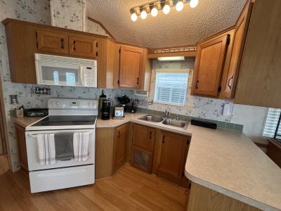 Photo 3 of 12 of home located at 11911 66th Street 708 Largo, FL 33773