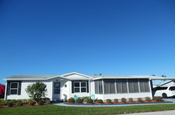 2004 Homes of Merit Mobile Home For Sale