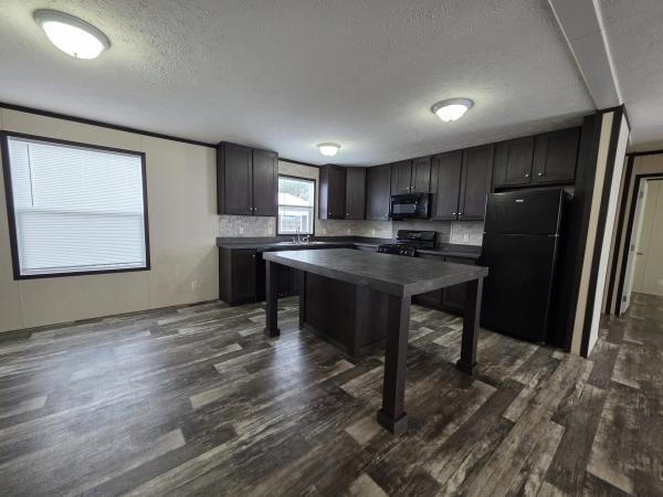 2021 Clayton Mobile Home