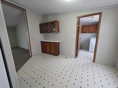 Photo 5 of 10 of home located at 311 Black Oak Court Flint, MI 48506