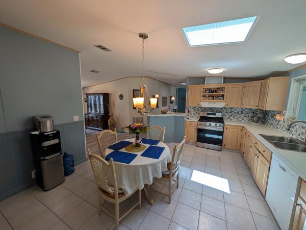 2000 Palm Harbor Mobile Home