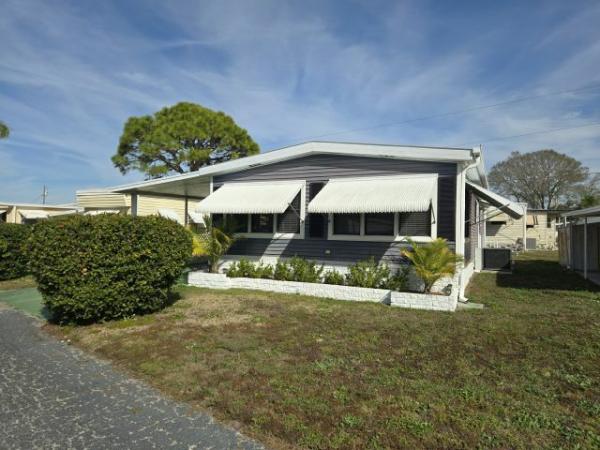 1974 FOUR Manufactured Home