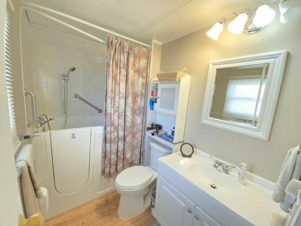 1974 FOUR Manufactured Home