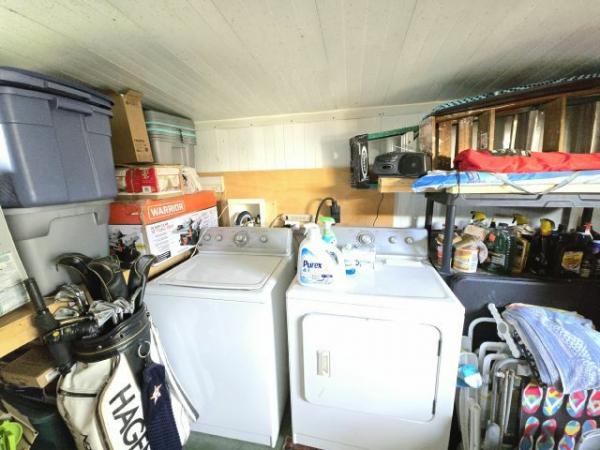 1974 FOUR Manufactured Home