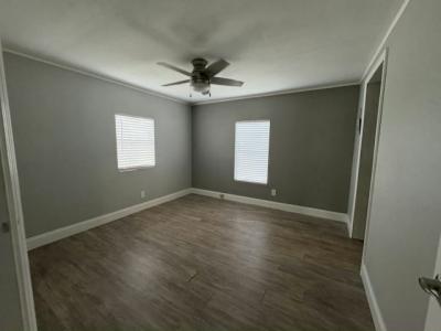 Photo 3 of 20 of home located at 1234 Reynolds Road, #18 Lakeland, FL 33801