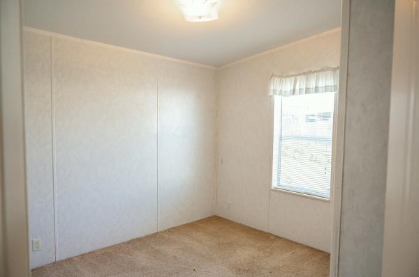 2004 Homes of Merit A1660 Mobile Home