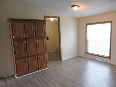 Photo 2 of 20 of home located at 43504 Eureka Dr Clinton Township, MI 48036