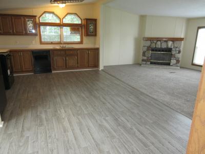 Photo 3 of 20 of home located at 43504 Eureka Dr Clinton Township, MI 48036