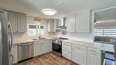 Photo 5 of 18 of home located at 105 Evergreen Ln Lady Lake, FL 32159