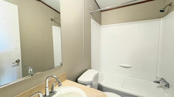 2011 Clayton Homes Inc Xtreme Mobile Home