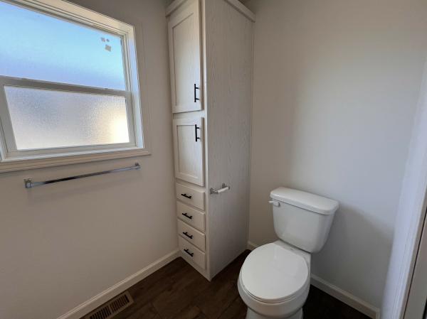 2024 Champion SUN286032001 Mobile Home