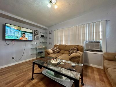 Photo 3 of 6 of home located at 1138 Altamonte Circle Apopka, FL 32703