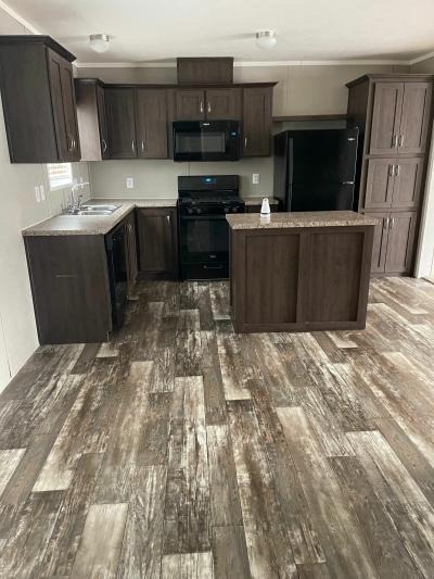 Mobile Home at 253 Edgewood Drive Belleville, MI 48111