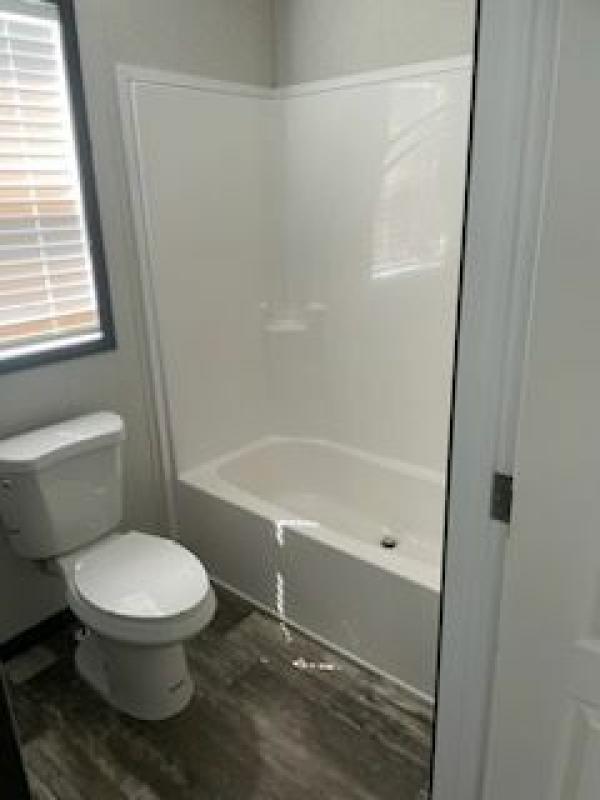 2022 Clayton Homes Inc Pulse Mobile Home