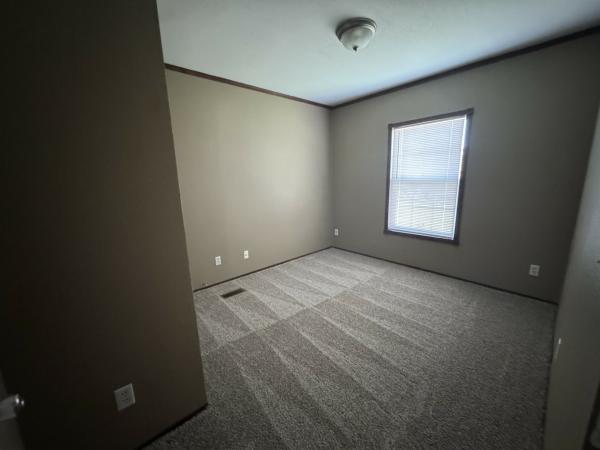 2012 Clayton UNK Mobile Home