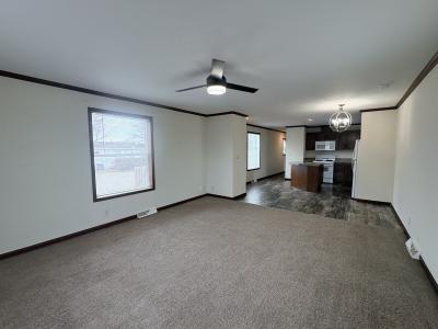 Photo 2 of 26 of home located at 1980 SE Winter Park Dr. #184 Ankeny, IA 50021