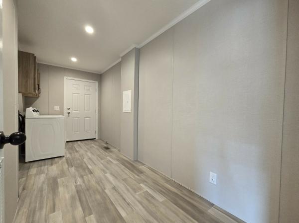 2025 Champion RAPB2852H32171 Mobile Home